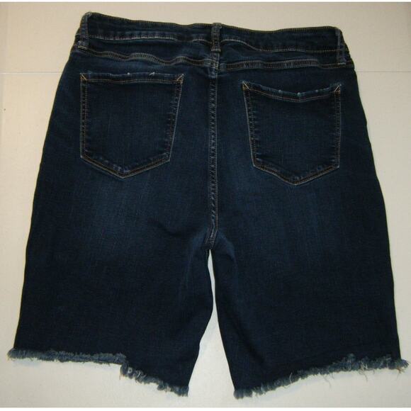 a.n.a. Mid-Rise Denim Bermuda Size 10 Dark Wash Women's Shorts - Picture 3 of 3